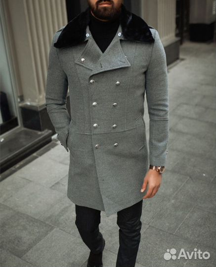 Пальто мужское двубортное с черным мехом серое