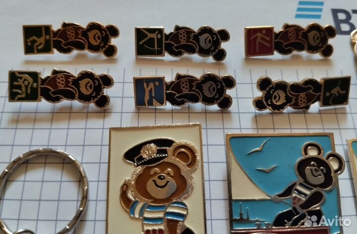 Значок олимпийский мишка. Олимпиада 80