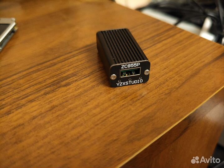 Универсальное Зарядное yzxstudio zc832 и zc855p