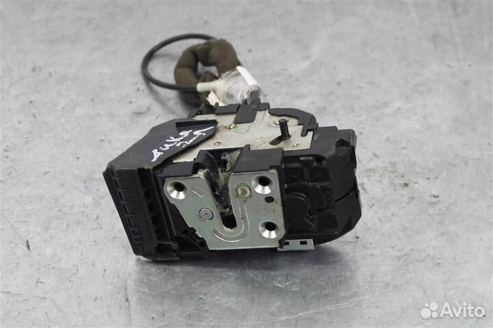 Замок двери задней левой Nissan Juke F15