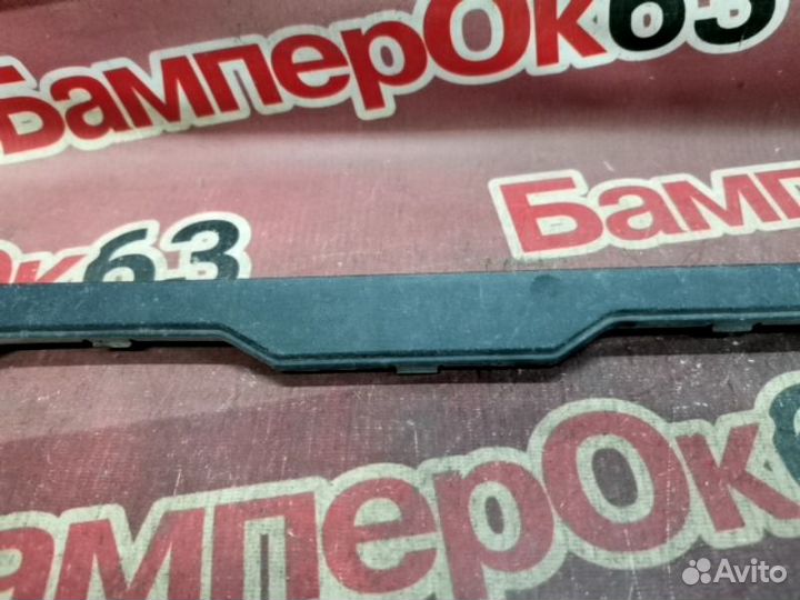 Накладка бампера передняя Volkswagen Amarok