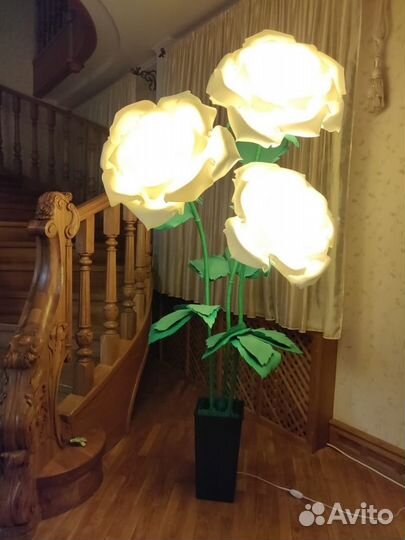 Светильник напольный розы