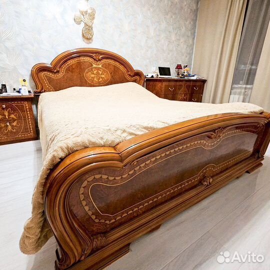 Кровать двухспальная с матрасом бу 160 200