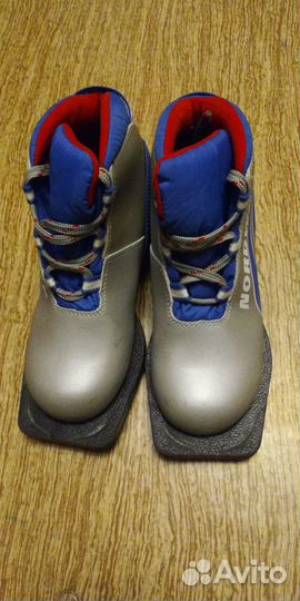 Лыжные ботинки с креплениями