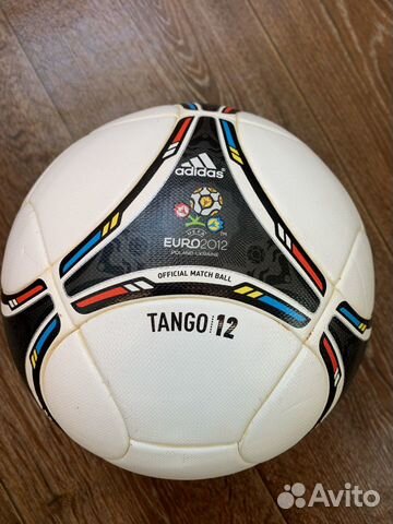 Футбольный мяч adidas оригинал
