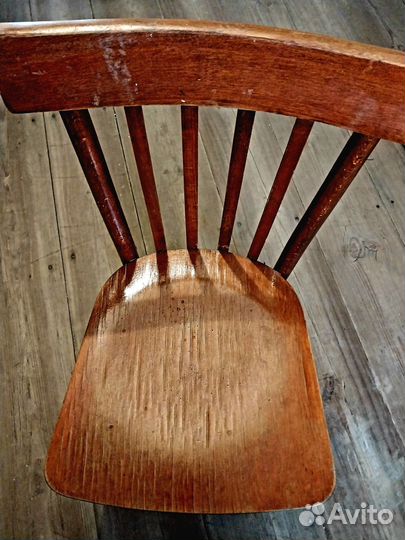 Стул деревянный,1шт