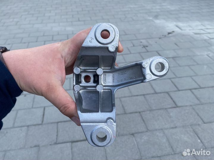 Кронштейн АКПП ford focus 3