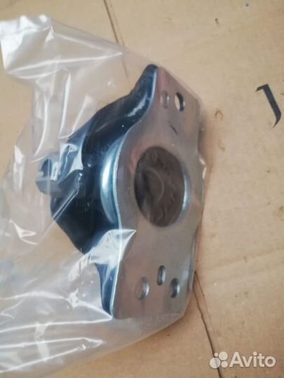 Подушка двигателя Tenacity Renault Megane