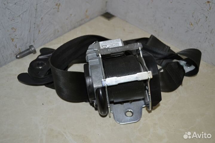 Ремень безопасности передний правый VW Jetta 5