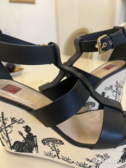 Босоножки женские