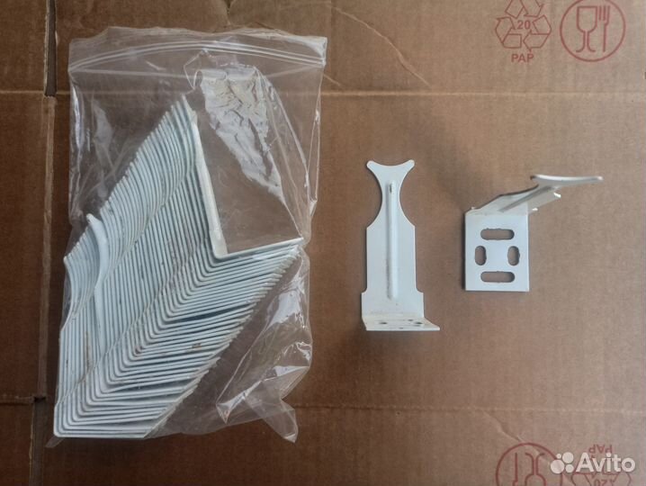 Кронштейн для радиатора угловой