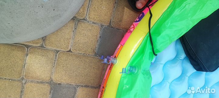 Детский надувной бассейн