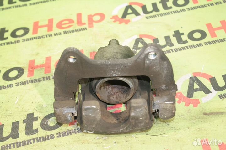 Суппорт тормозной toyota BB QNC20 передний правый