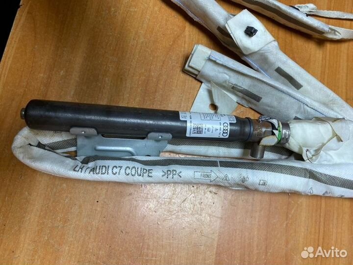 Шторка безопасности левая Audi A7 4G 3.0 2013