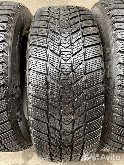 Hankook Winter I'Cept IZ2 205/65 R16