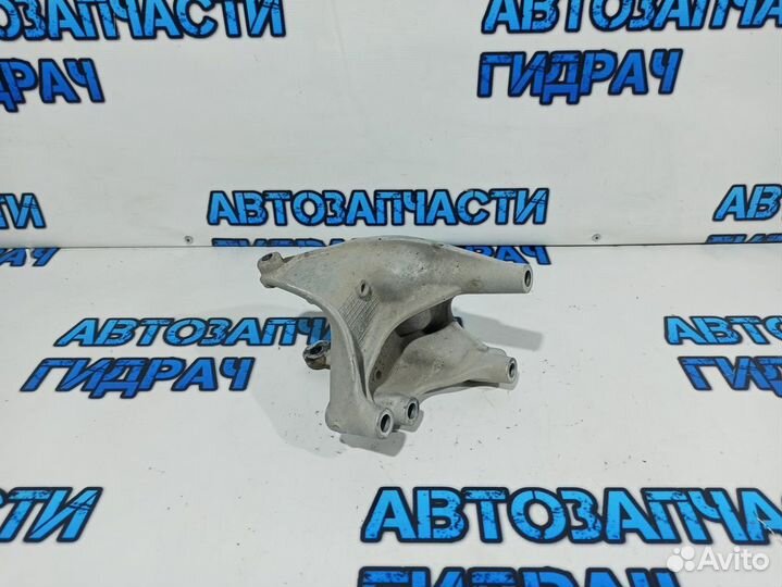 Кронштейн генератора Honda Accord 50610T2FA01