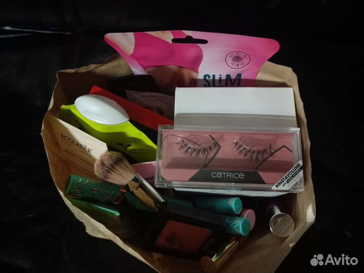 Косметика пакетом новая