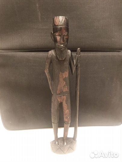Статуэтка из дерева Африка Мужчина