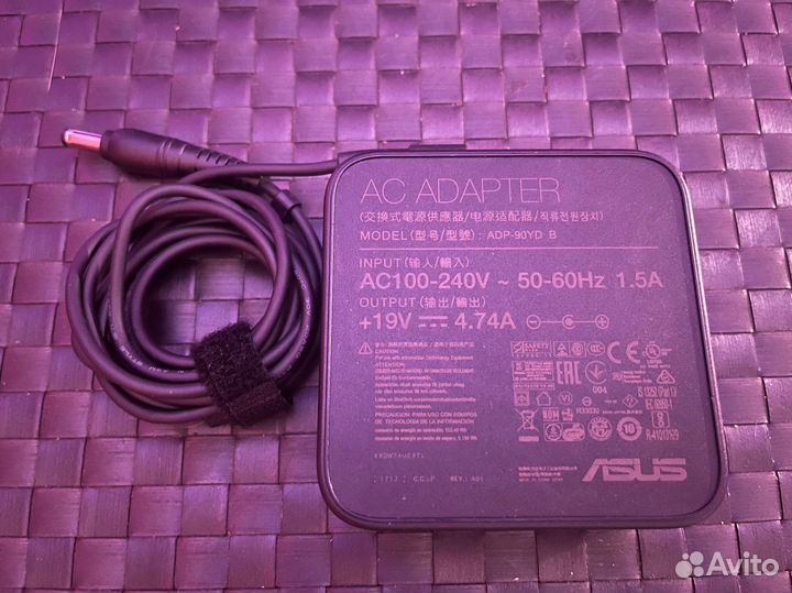 Зарядное устройство asus для ноутбука, 90W