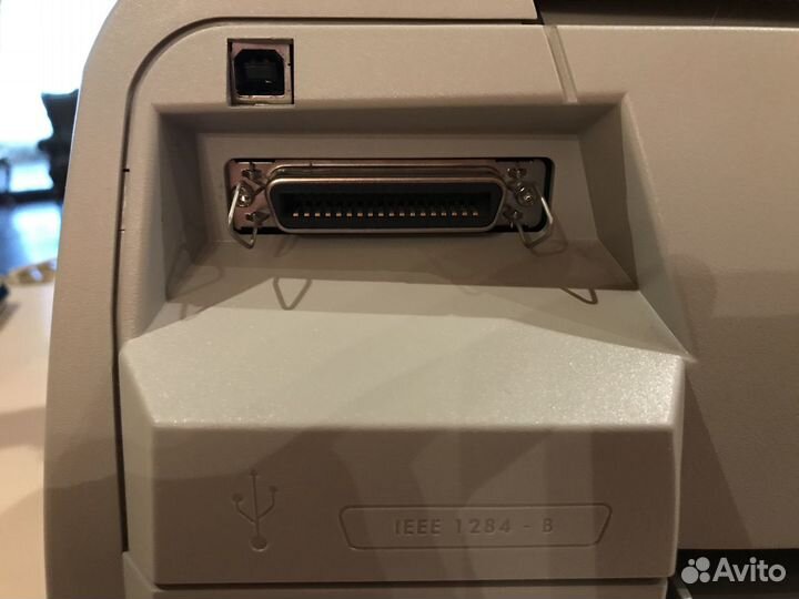 Цветной струйный принтер HP DeskJet 1220C