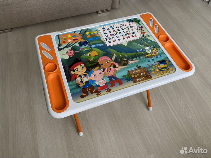 Детский стол
