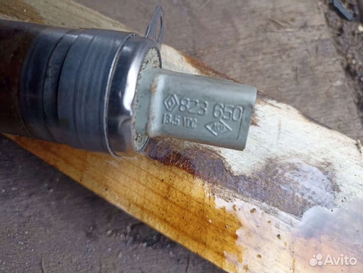 Рено Меган 2,3 к4м клапан фаза регулятора