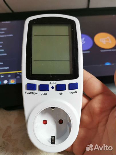 Розетка с ваттметром