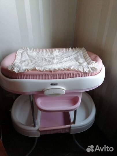 Пеленальный столик с ванночкой. Brevi