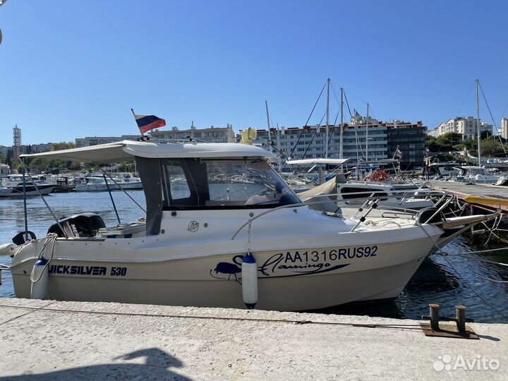 Каютный катер quicksilver 530