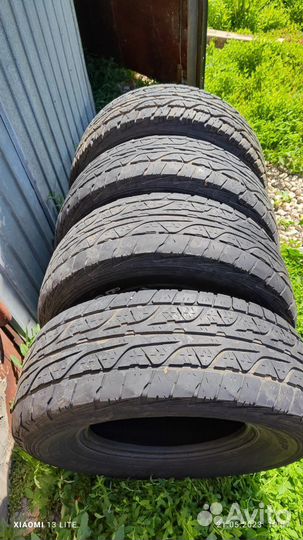 Dunlop Grandtrek AT3 275/70 R16 114T