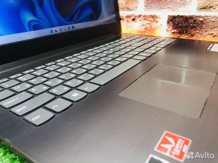 Z.11875 Lenovo ideapad 330 Ryzen 5 2500U 4/500