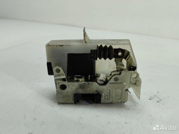 Замок боковой двери задний правый Renault Symbol