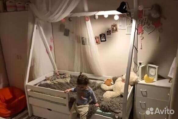 Детская кровать с бортиком