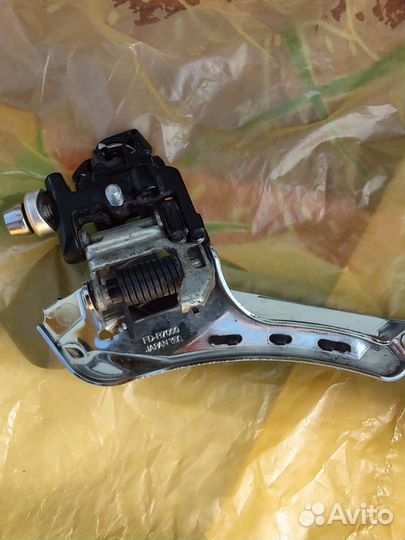 Передний переключатель shimano 105 R7000