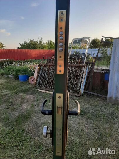 Дверь металлическая