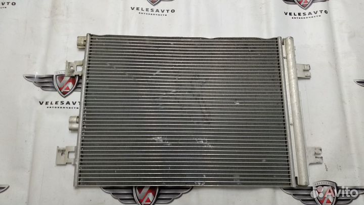 Радиатор кондиционера Renault Logan 2004-2021 год