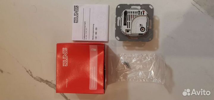 Терморегулятор для теплого пола Jung комплект