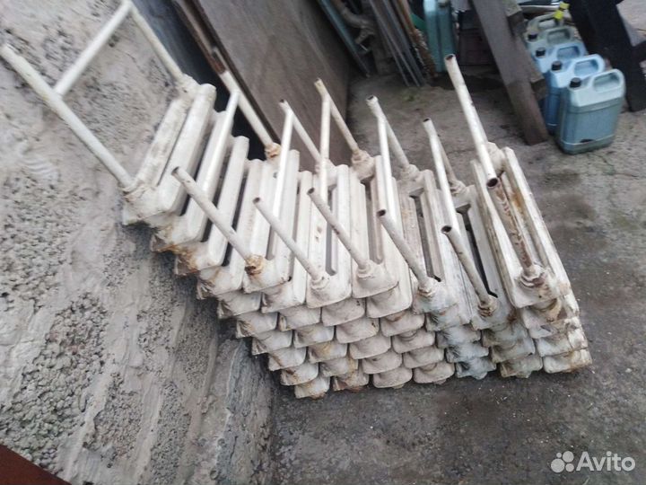 Батарея чугунная