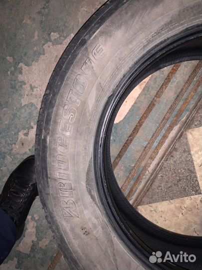 Bridgestone Dueler H/T 687 225/65 R17 101H