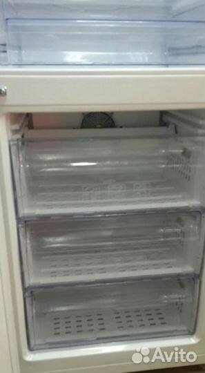 Холодильник beko