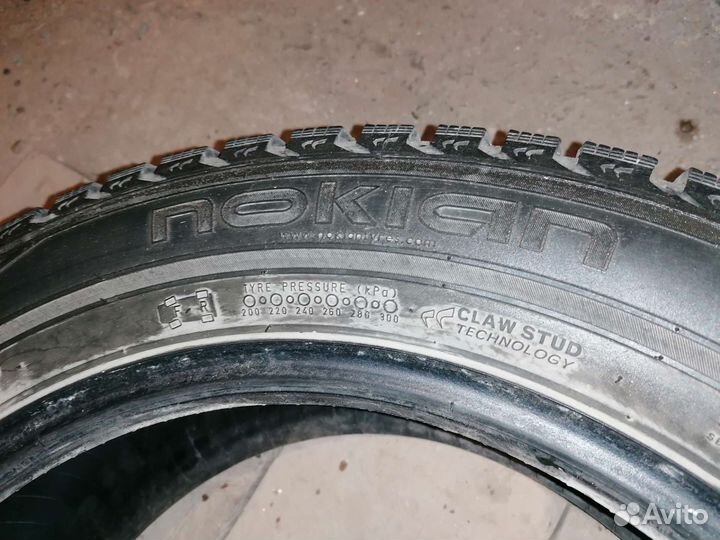 Nokian Tyres Hakkapeliitta 5 215/60 R17