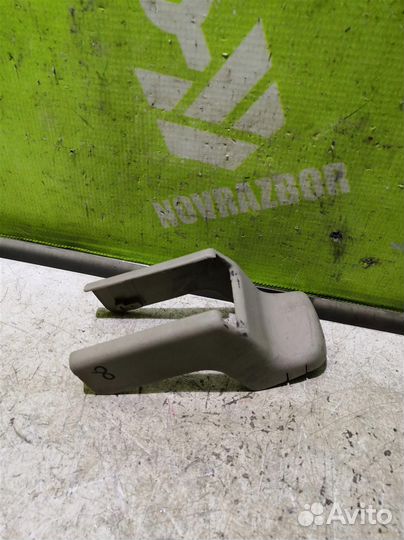 Накладка (кузов внутри) Тойота Хайлендер