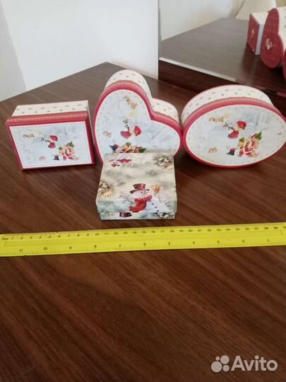 Коробки подарочные новогодние