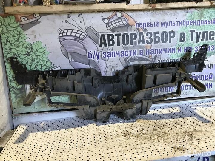 Диффузор капота Mazda 3 BL