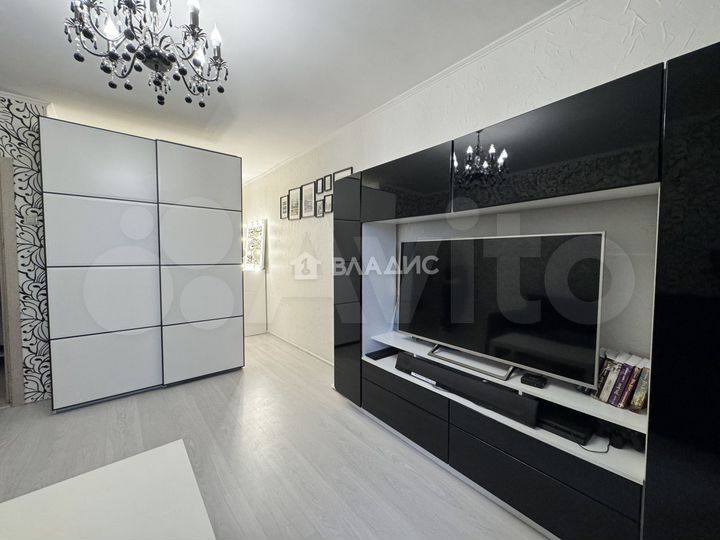1-к. квартира, 43 м², 7/17 эт.