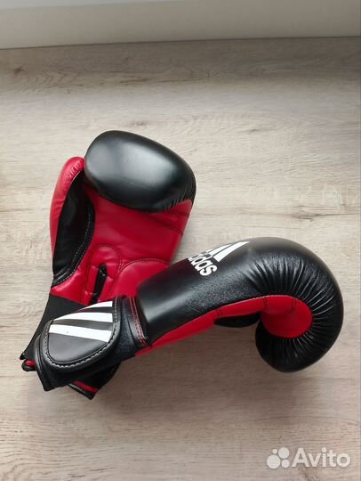 Боксерские перчатки 12 oz adidas