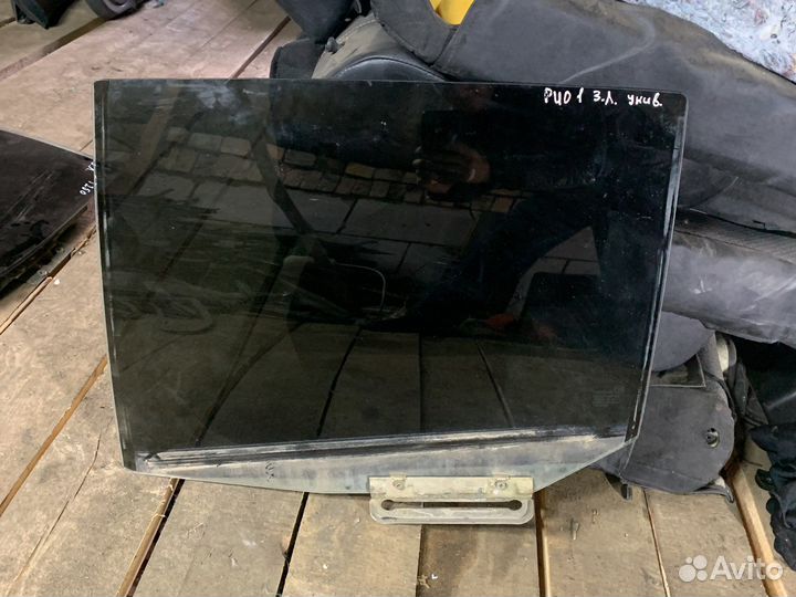 Стекло заднее левое kia rio 1 универсал