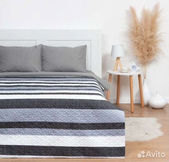 Покрывала стеганные новые