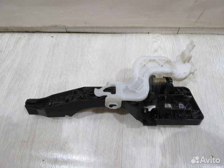 Кронштейн ручки задний левый Hyundai i30 2