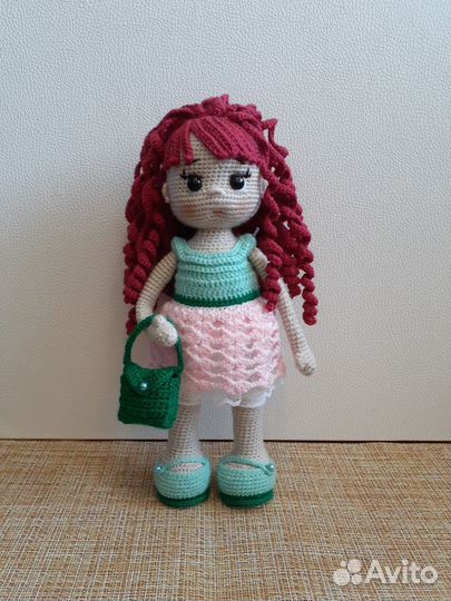 Кукла вязанная ручной работы